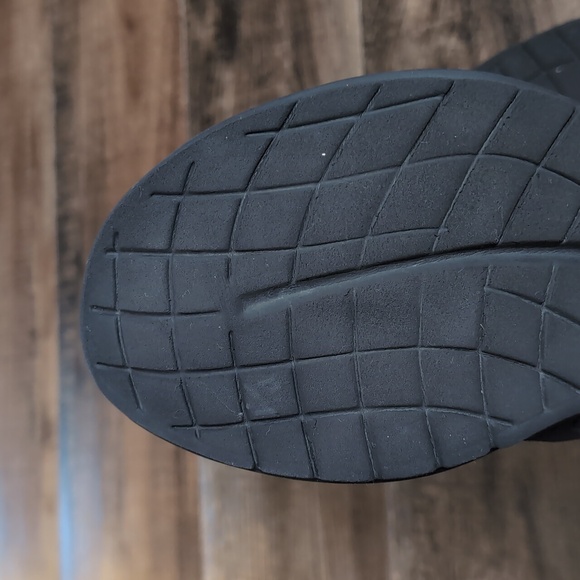 Oofos Oomg Eezee Low Slip On Comfort Shoes Size 8.0 in Beige - Picture 11 of 11